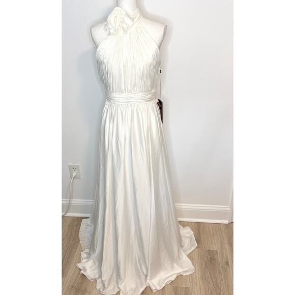 Mac Duggal Rosette Flower Halter Chiffon Gown In White 49333 Size 8 New - Picture 2 of 16